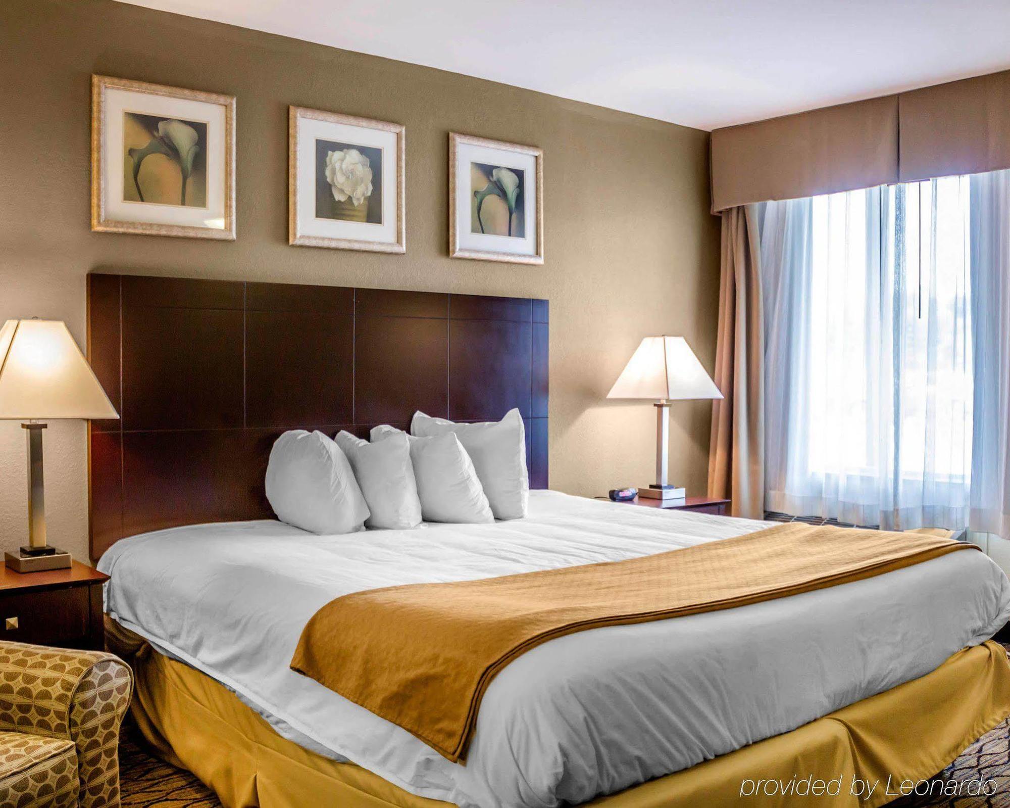 Quality Inn Waterbury Esterno foto