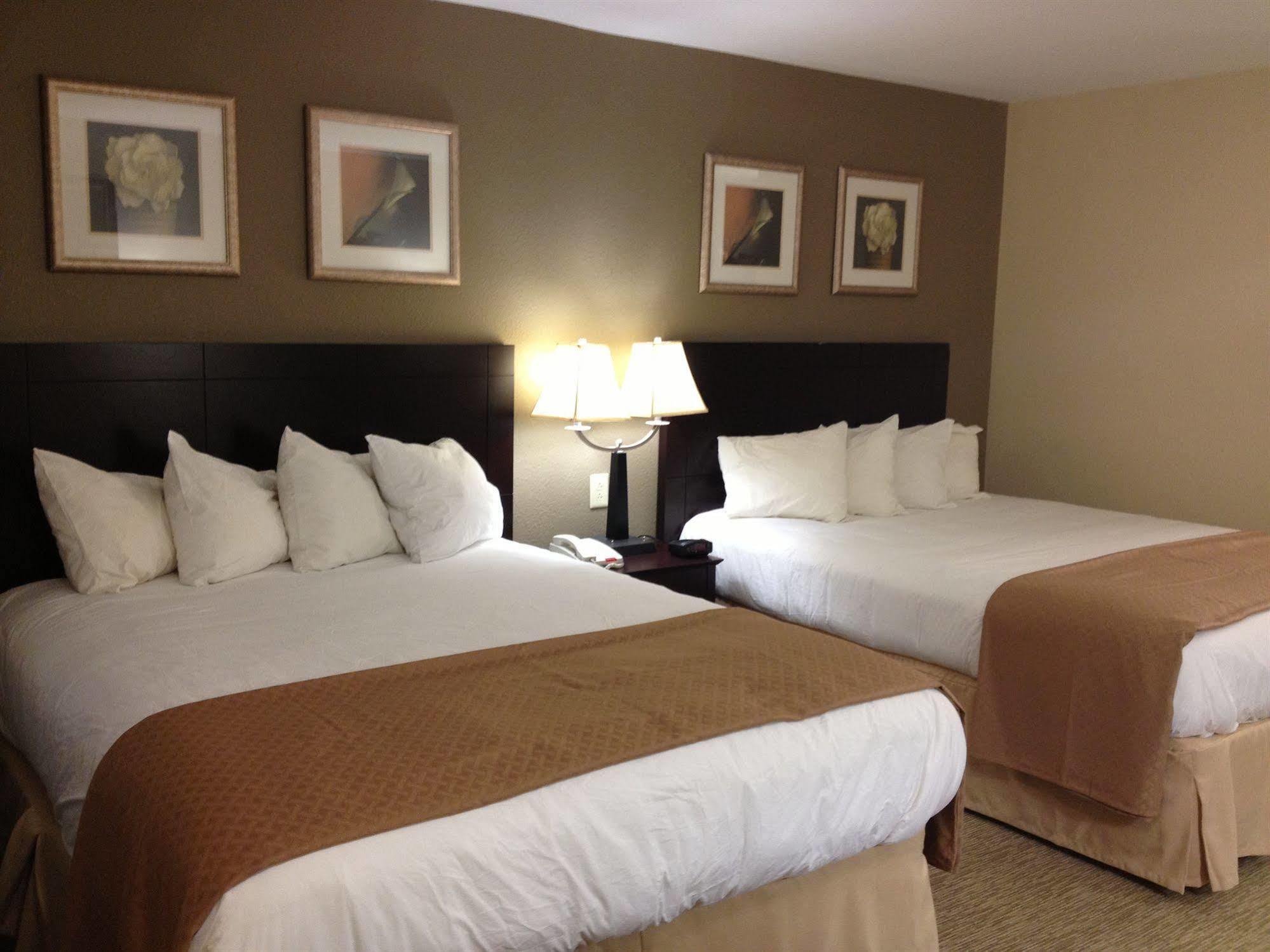 Quality Inn Waterbury Esterno foto